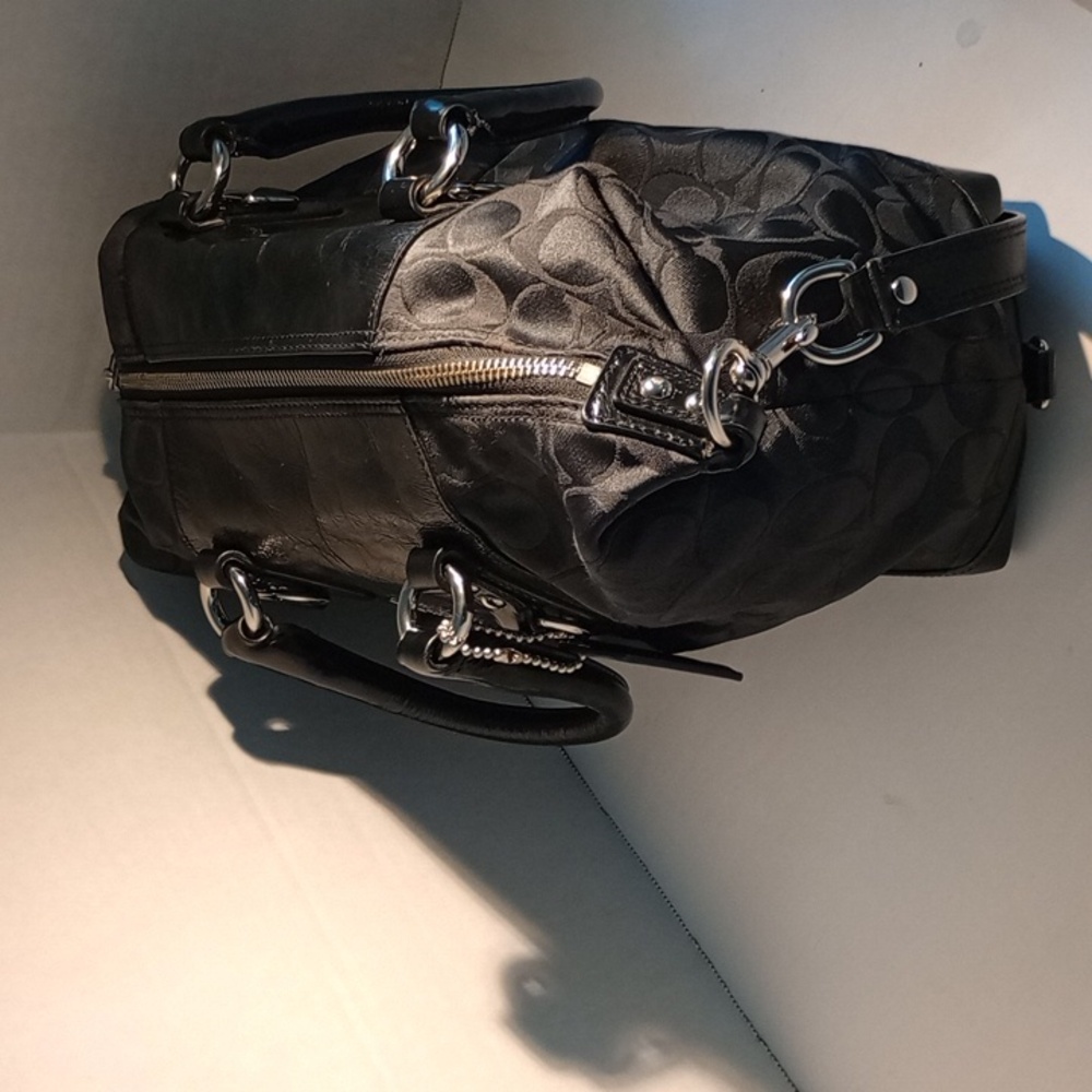 Black Coach Bag - Picture 3 of 10